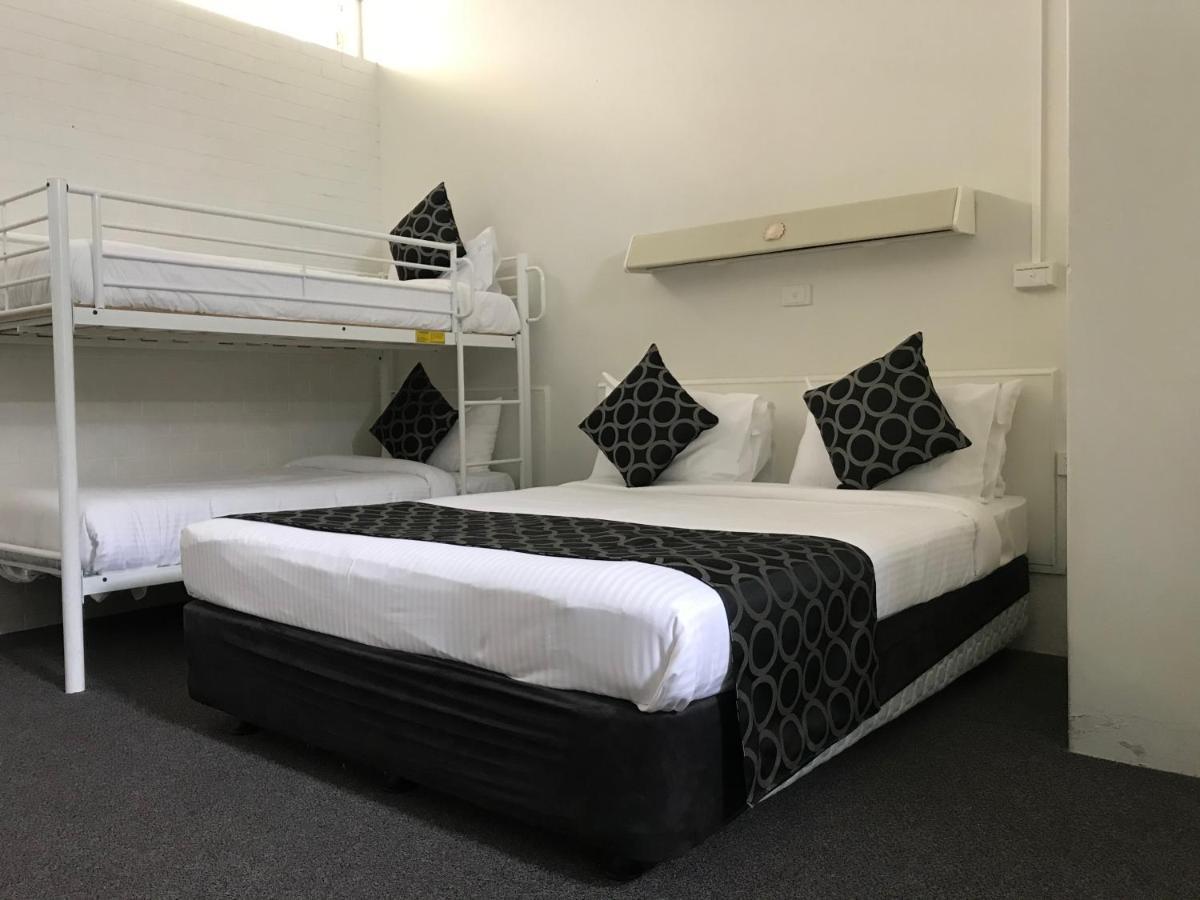 Coffs Shearwater Motel Кофс-Харбор Экстерьер фото